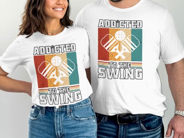 Herren und Damen Pickleball T-Shirt, Geschenk für Sportliebhaber-Aktivität, Pickleballschläger Motiv Fan Tee, Lustiges Outdoor Team Shirt - Image 4