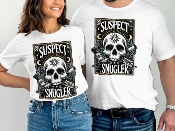 Kriminalfälle Tarot Karten T-Shirt, Mystische Tarotkarten für Krimi Fans Tee, Esoterik Kartenlegen Detektiv Top, Tarotdeck Wahrsager Shirt - Image 4
