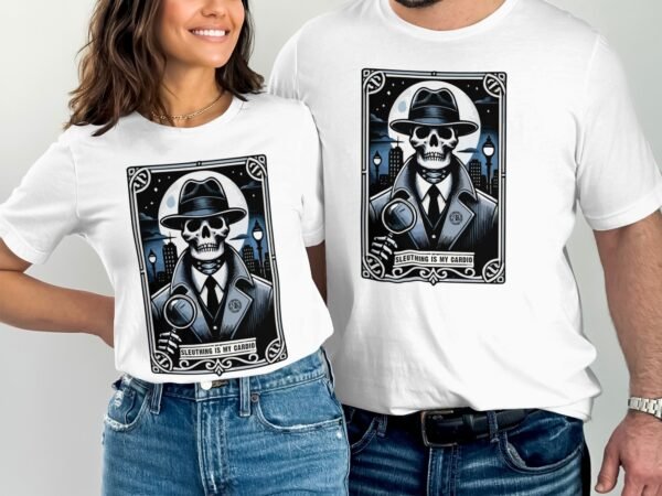Kriminalfälle Tarot Karten T-Shirt, Mystische Tarotkarten für Krimi Fans Tee, Esoterik Kartenlegen Detektiv Top, Tarotdeck Wahrsager Shirt - Image 4