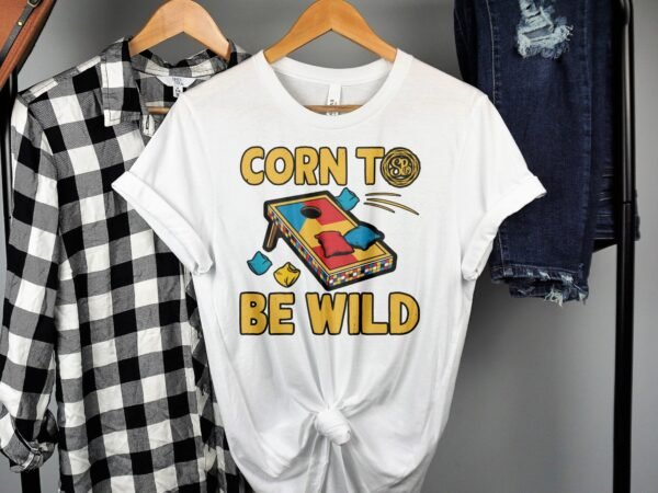 Corn To Be Wild Gartenspiel T-Shirt, Camping Outdoof-Freizeitspiel Shirt, Familien Sieger Outfit, Humorvolles Holzbrettspiel Motiv Tee - Image 2