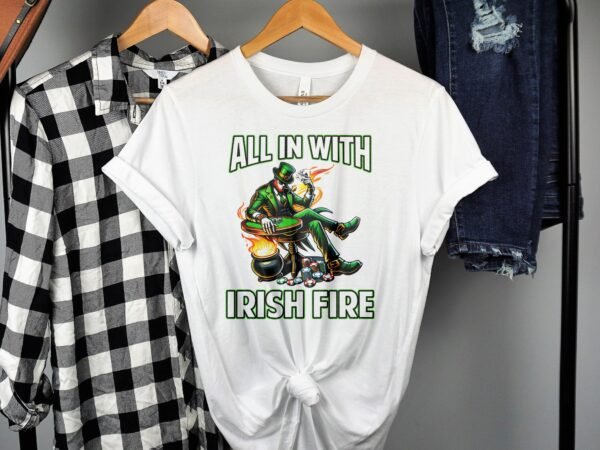 St. Patricks Day Poker T-Shirt, Irisches Feuer All In, Casino Spielkarten Tee, Poker Nacht Oberteil, Glücksspiel St. Patrick TShirt - Image 2
