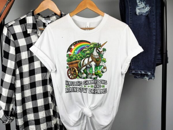 Magisches Einhorn T-Shirt, Irisches Einhorn Print, Hauling Shamrocks, Regenbogenträume Design, St. Patricks Day Shirt, Geschenkidee - Image 2
