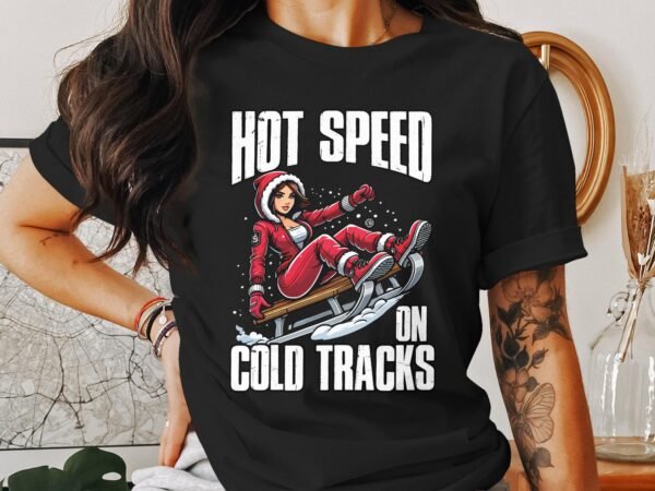 Geschwindigkeit im Schnee T Shirt, Lustiges Winter Schlitten T Shirt, Weihnachtsgeschenk für Schneeliebhaber, Damen Schlittenfahren Tee - Image 3