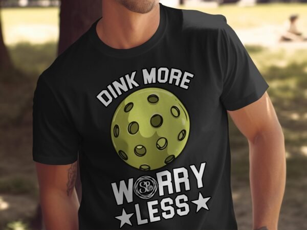 Pickleball Spruch T-Shirt, Geschenk für Sportliebhaber, Originelles Pickleballschläger Motiv Fan Tee, Lustiges Teamtaktik Shirt - Image 5