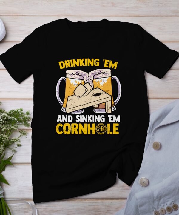 Cornhole Gartenspiel T-Shirt, Camping Freizeitspiel Shirt, Familien Sieger Outfit, Wurfsack Holzbrettspiel Tee, Sommer Outdoor-Spiel Champ