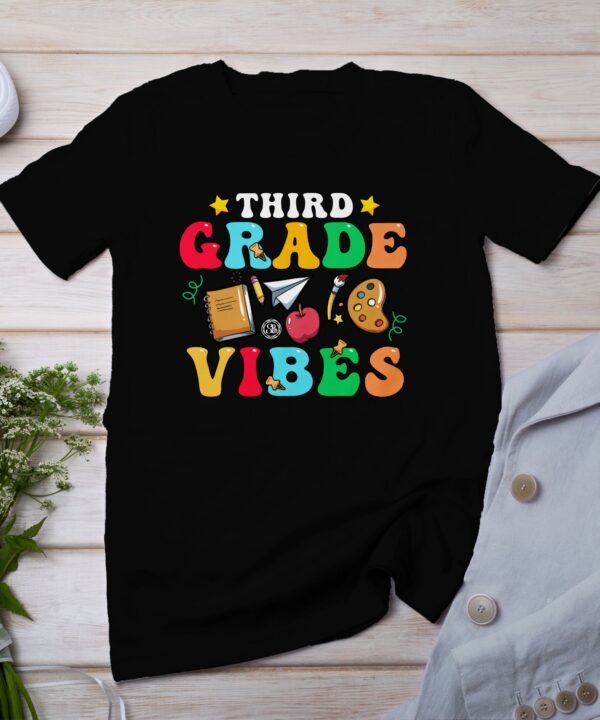 Dritte Klasse T-Shirt Schulanfang nach Sommerferien Shirt Lehrer Geschenk Grundschule Schulkind T-Shirts Klassenfahrt Schulbedarf