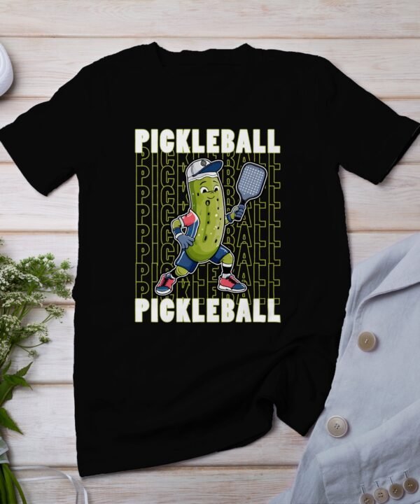 Lustiges Pickleball T-Shirt für Spieler, Pickleball Cartoon Motiv für Sportliebhaber, Originelles Gewürzgurke Motiv, Outdoor-Aktivität Shirt