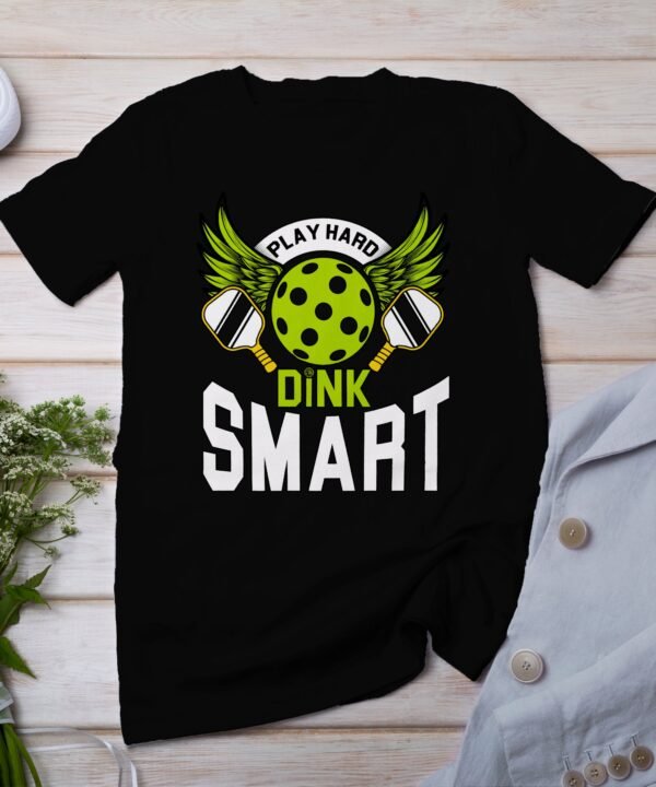 Pickleball T-Shirt, Geschenk für Sportliebhaber, Hart Spielen Und Klug Denken Motivationsspruch Tee, Lustiges Outdoor-Aktivität Team Shirt