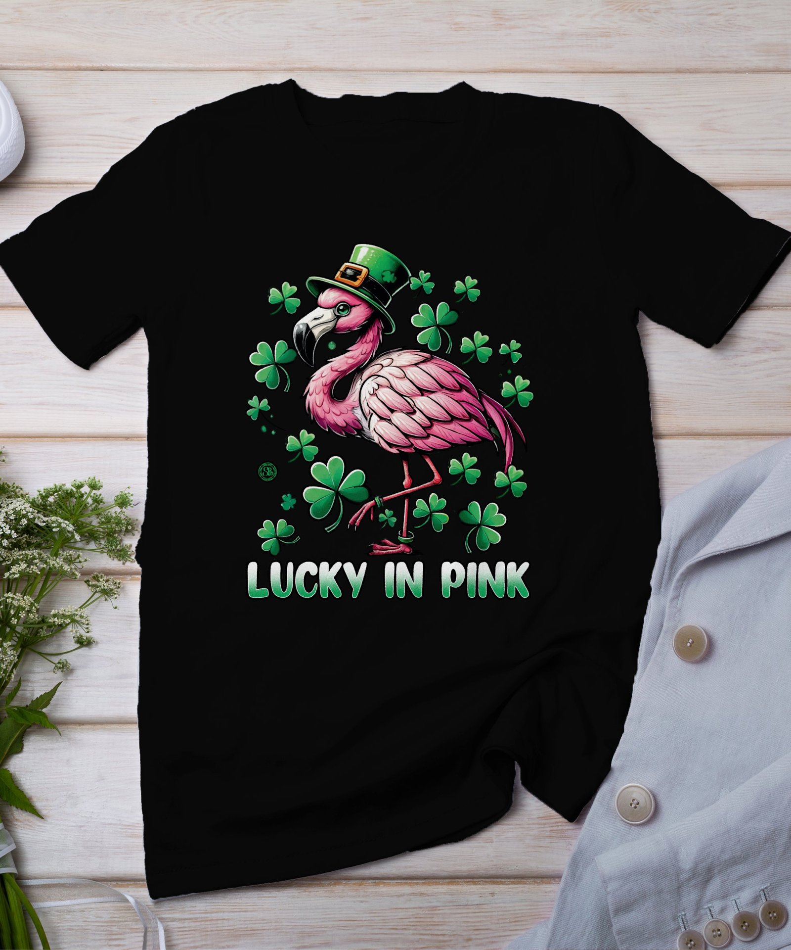 Lustiges Flamingo Tee St Patricks Day Shirt Flamingo Glück in Rosa St. Paddy Day Geschenkidee Grünes Kleeblatt mit Hut auf Flamingo T-Shirt