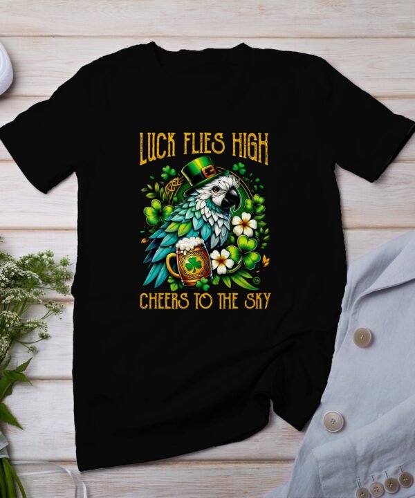 St. Patrick Papagei T-Shirt Glücksvogel Shirt Kleeblatt Design Bierliebhaber Aufdruck Tee Irisches St. Paddy Tee Outfit Blumen Vogel