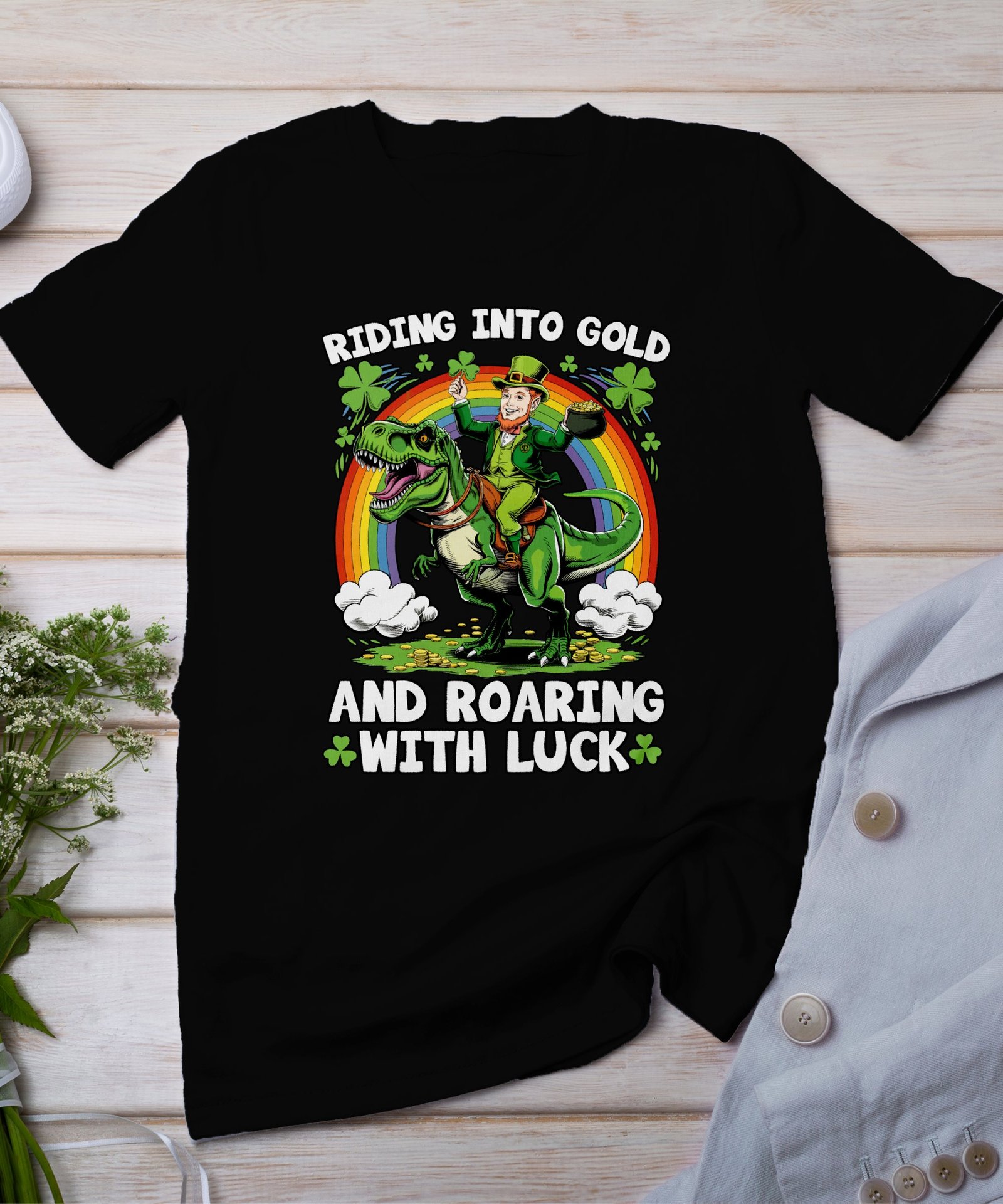 St. Patrick’s Day T-Shirt, Lustiger Leprechaun auf Dinosaurier, Regenbogen und Kleeblatt Design, Glückliche St. Patty’s Day Shirts