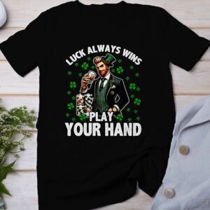 St. Patricks Day Poker T Shirt, Casino Spieler Mens Tee, Lustige Glücksbringer Grafik, Spielkarten Design TShirt, Lustige Geschenkidee