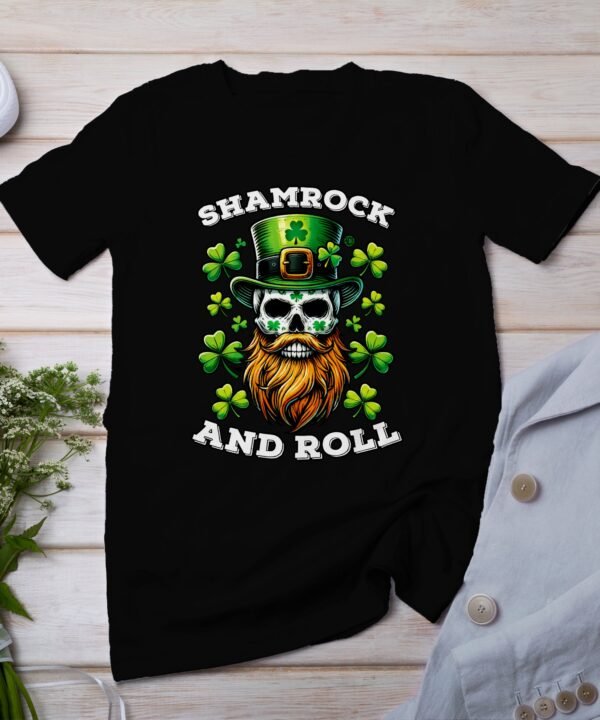 Lustiges Shamrock and Roll T-Shirt, Irisches Schädel-Kleeblatt-Shirt, St. Patrick's Day Totenkopf-T-Shirt